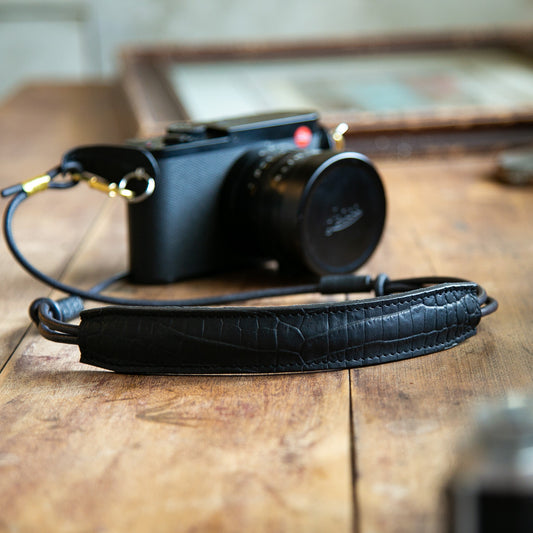 《クロコ型押しレザー×革紐》ダブルコードストラップ