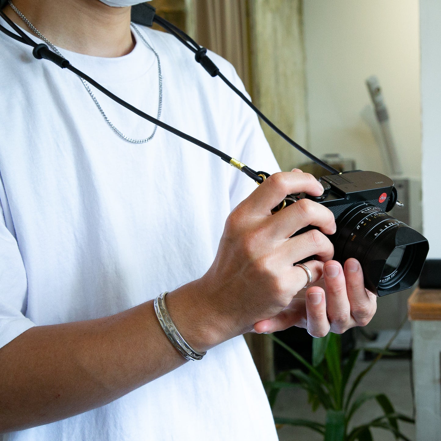 《クロコ型押しレザー×革紐》ダブルコードストラップ